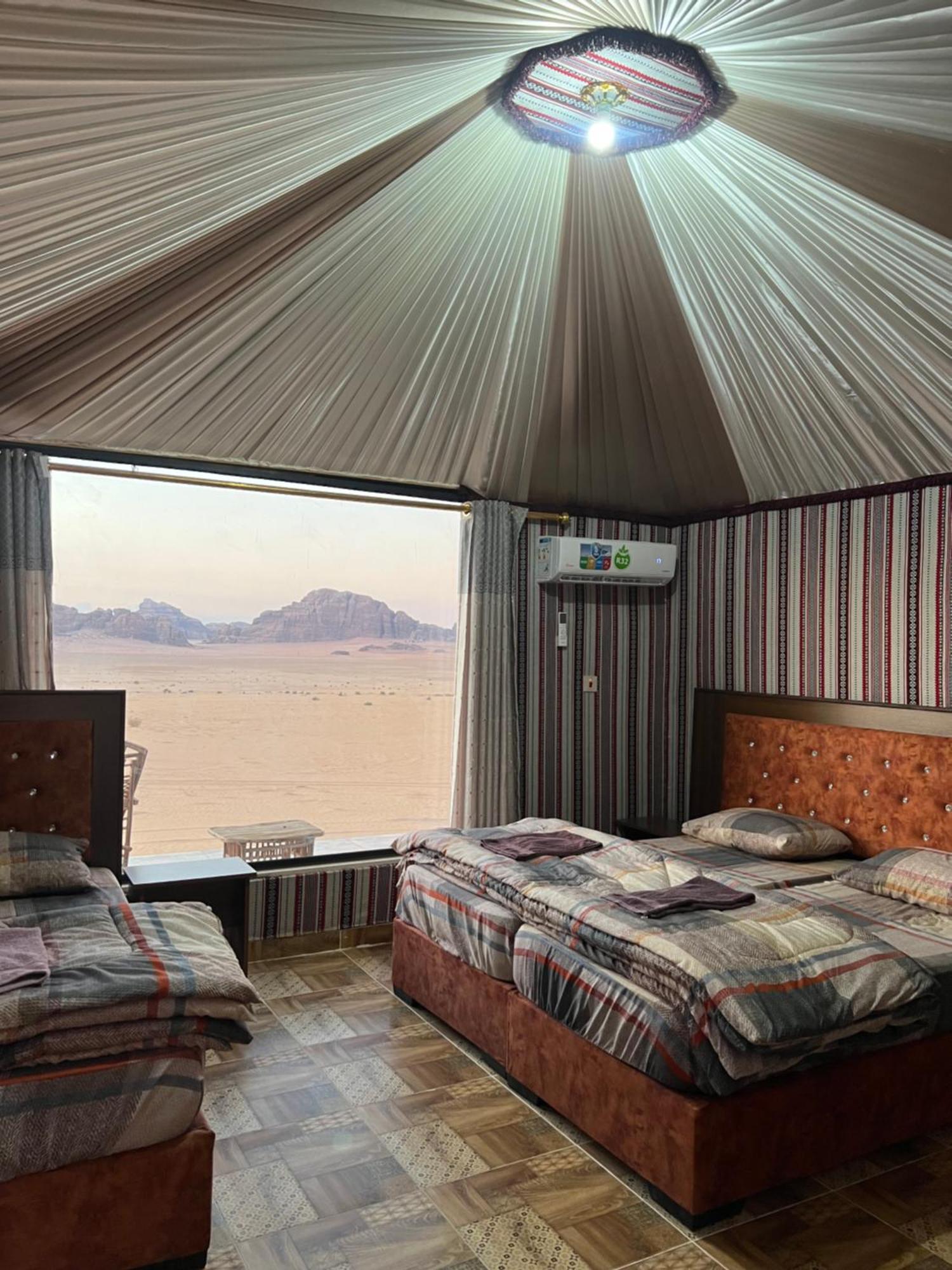Wadi Rum Mars Camp Екстер'єр фото
