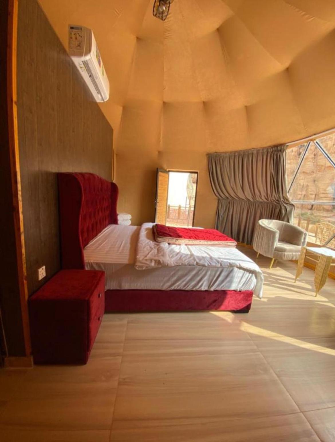 Wadi Rum Mars Camp Екстер'єр фото
