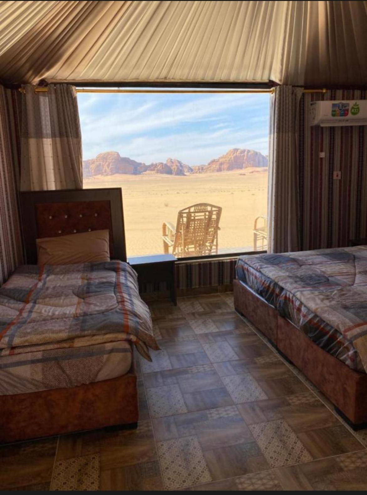 Wadi Rum Mars Camp Екстер'єр фото